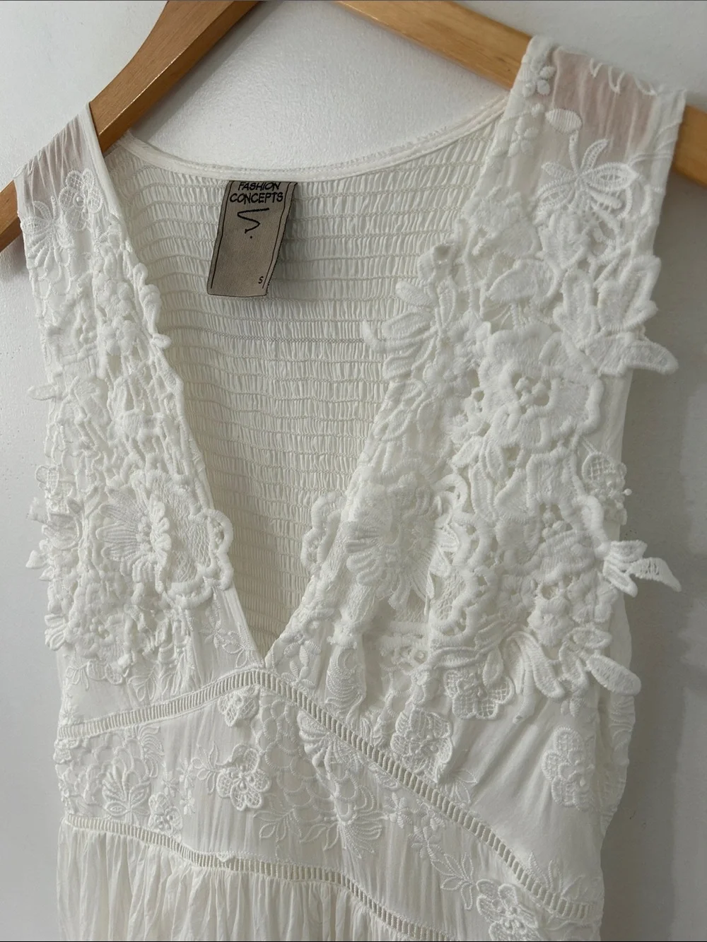 White Lace Bohemian Maxi Dress Tiered Smocked Empire Waist Embroidered Bridal - Picture 15 of 16
